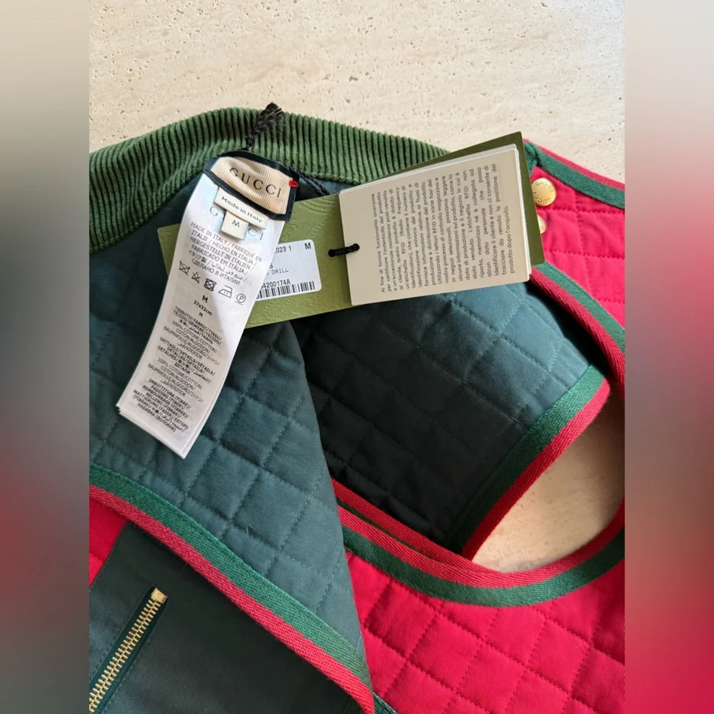 NWT Gucci Red Quilted GG Interlocking Drill Pet Coat Jacket 100% Cotton Sz M